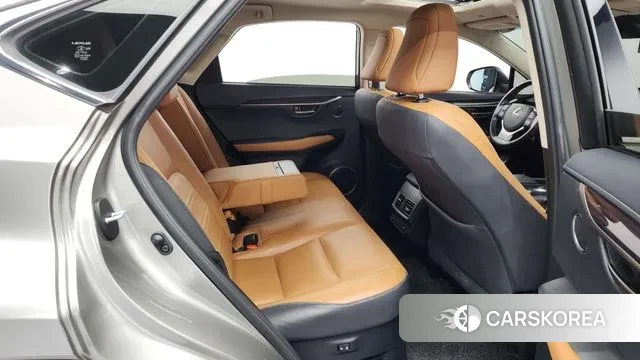 Lexus NX300h 2019 Серый из Кореи, фото 3