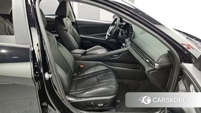 Hyundai Avante (CN7) 2022 Черный из Кореи, фото 3