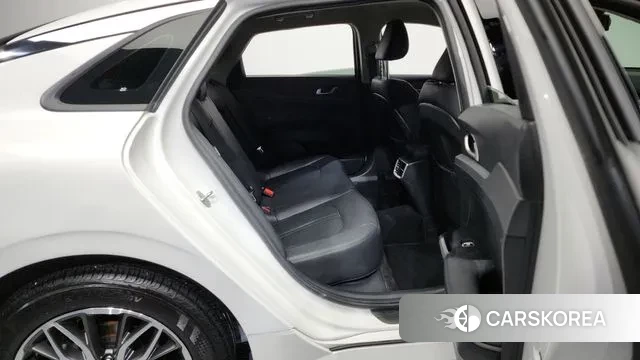 Kia K5 3rd generation 2023 Белый из Кореи, фото 3