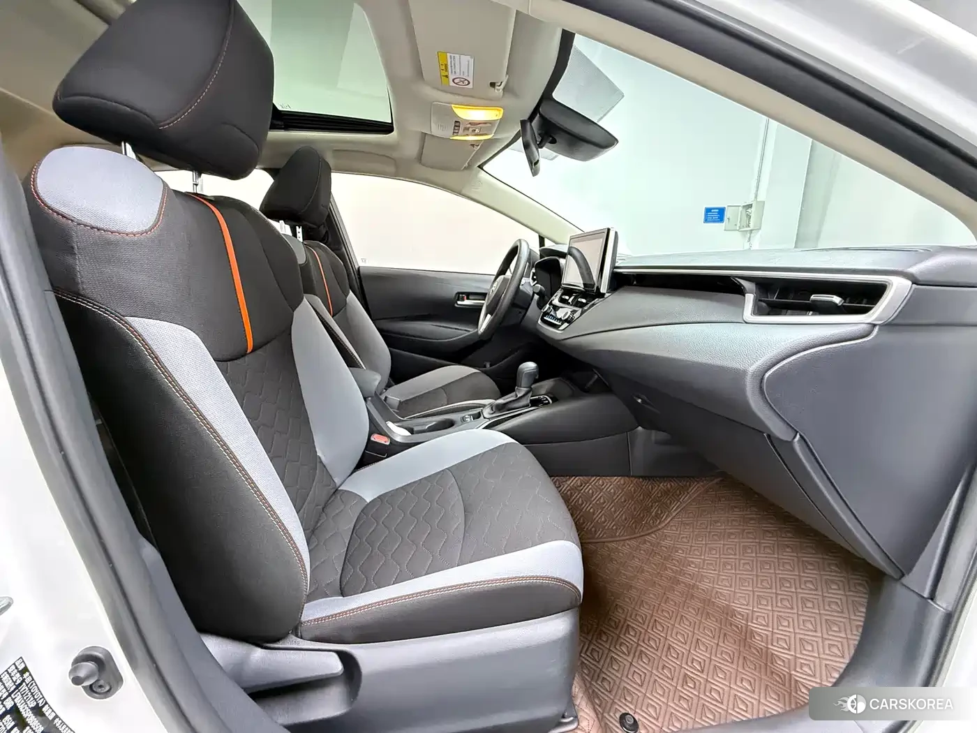 Toyota Corolla 2024 Белый из Китая, фото 4