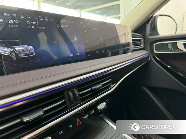 Ford Explorer 2023 Черный из Китая, фото 3