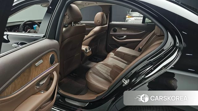 Mercedes-Benz E-Class W213 2020 Черный из Кореи, фото 3