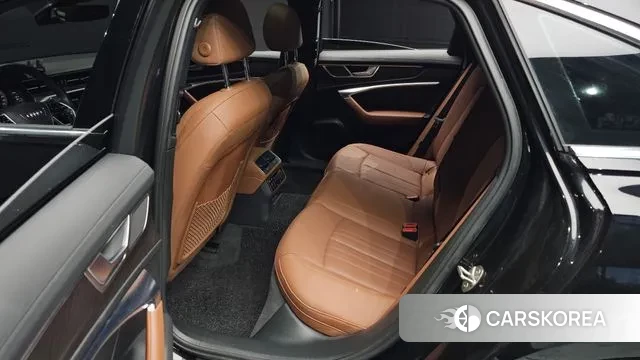 Audi A6 (C8) 2023 Черный из Кореи, фото 3