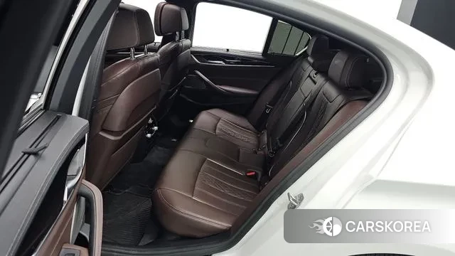 BMW 5 Series (G30) 2022 Белый из Кореи, фото 3