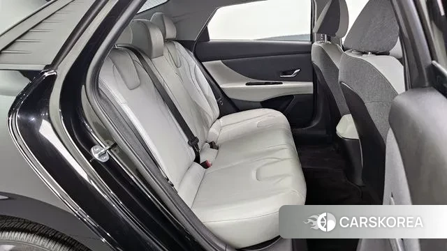 Hyundai Avante (CN7) 2021 Черный из Кореи, фото 3