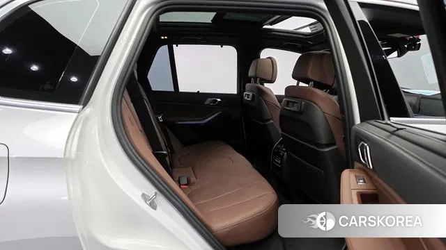 BMW X5 (G05) 2022 Белый из Кореи, фото 3