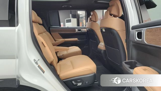 Hyundai Santa Fe (MX5) 2024 Белый из Кореи, фото 3
