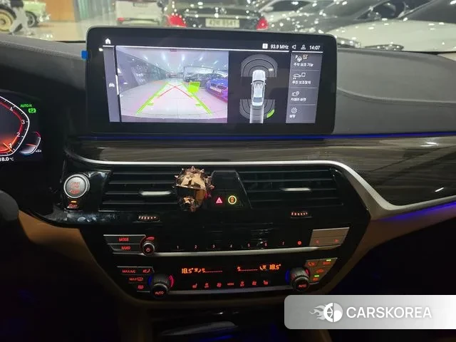 BMW 5 Series (G30) 2022 Черный из Кореи, фото 3