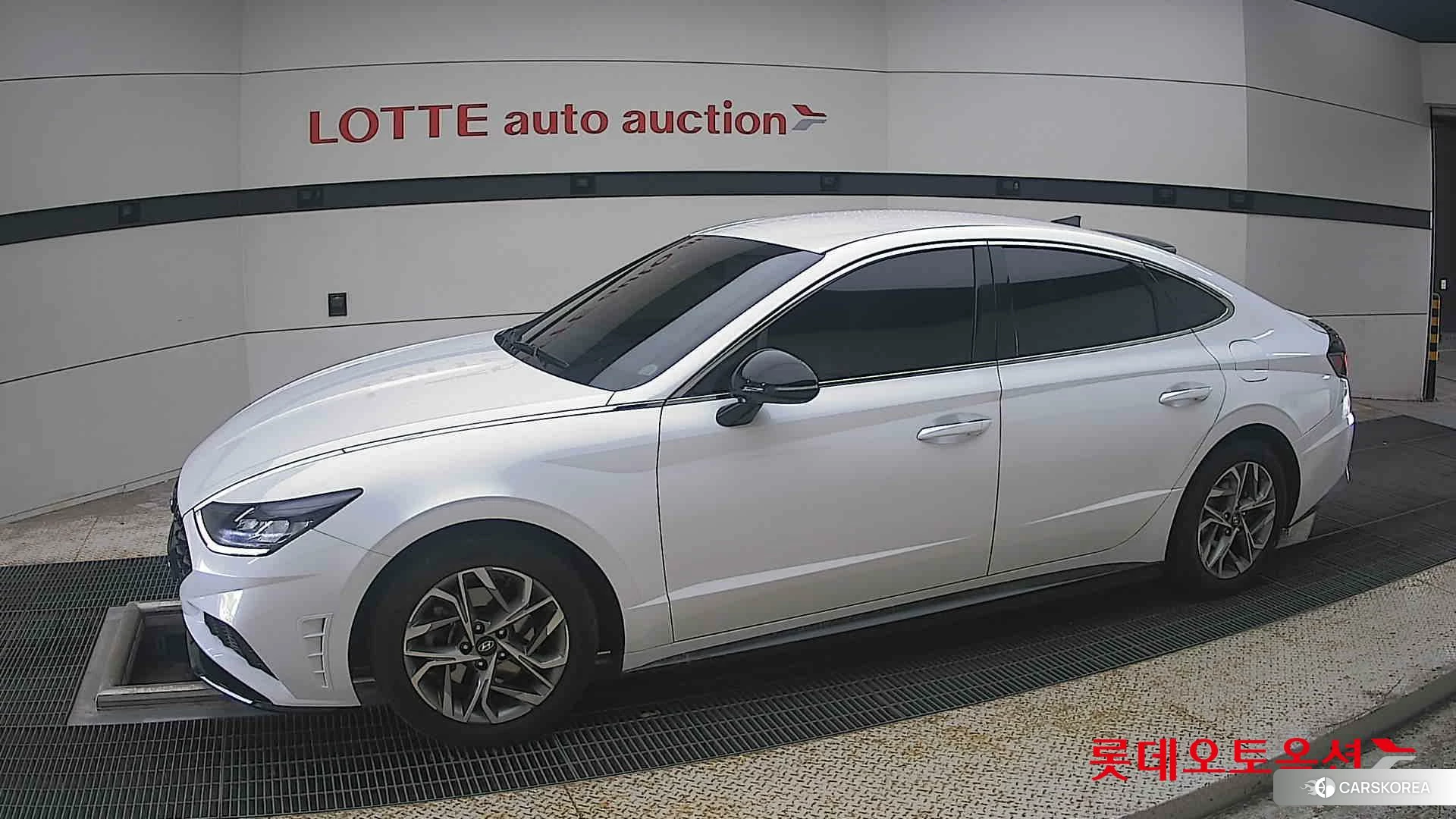 Hyundai Sonata 2022 Creamy White Pearl (optional) из Кореи, фото 3