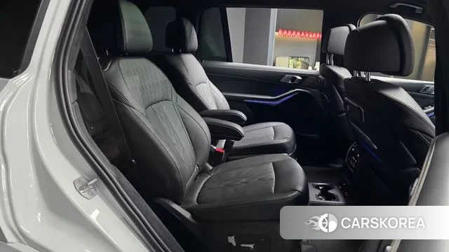 BMW X7 (G07) 2024 Белый из Кореи, фото 3