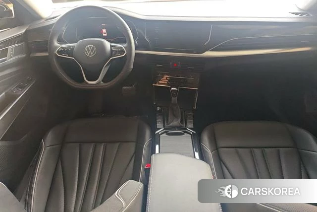 Volkswagen Passat 2024 Черный из Китая, фото 3