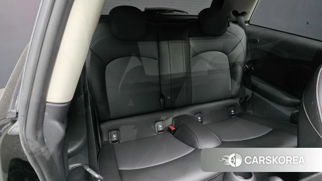 Mini Cooper D 2019 Черный из Кореи, фото 3