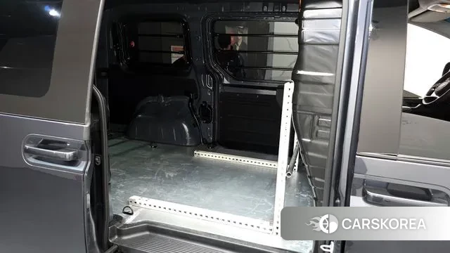 Hyundai Staria 2021 Серый из Кореи, фото 3