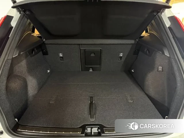 Volvo XC40 2025 Белый из Кореи, фото 3