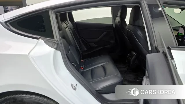 Tesla Model 3 2022 Белый из Кореи, фото 3