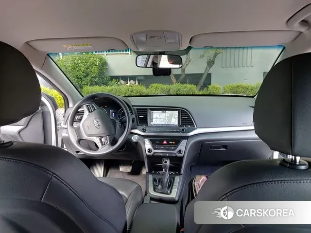 Hyundai Avante AD 2018 Белый из Кореи, фото 3