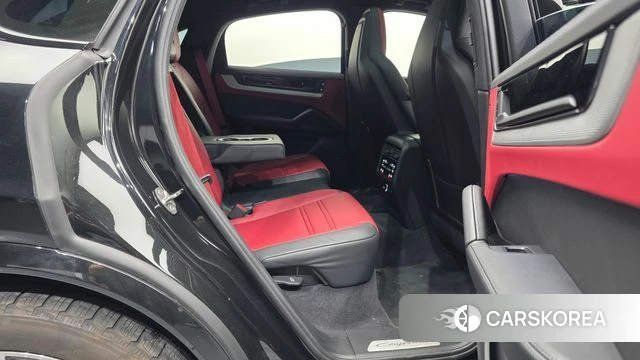 Porsche Cayenne (PO536) 2025 Черный из Кореи, фото 3
