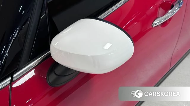 Mini Cooper 2023 Красный из Кореи, фото 3