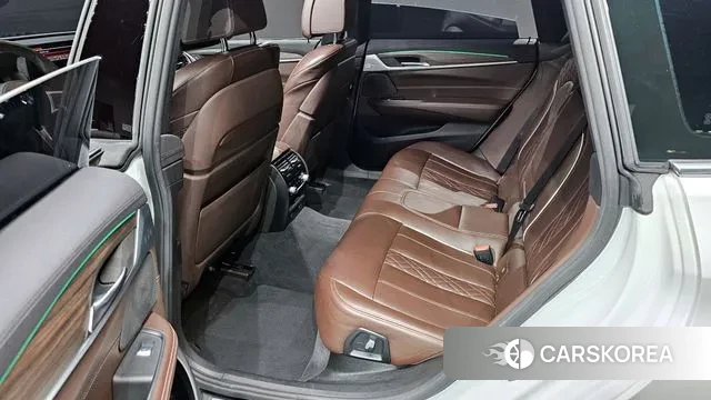 BMW 6 Series GT (G32) 2019 Белый из Кореи, фото 3