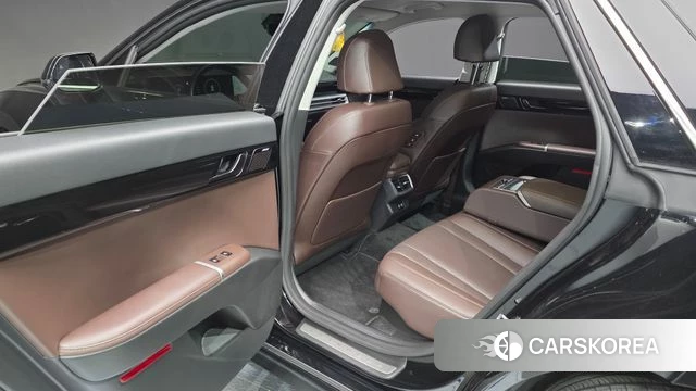 Hyundai Grandeur Hybrid (GN7) 2023 Черный из Кореи, фото 3