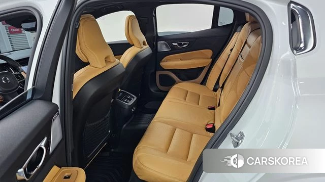 Volvo S60 3rd generation 2019 Белый из Кореи, фото 3