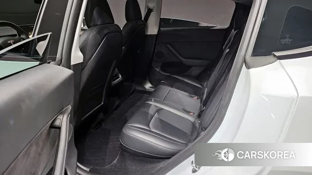 Tesla Model Y 2024 Белый из Кореи, фото 3