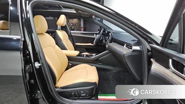 Kia K5 3rd generation 2021 Черный из Кореи, фото 3