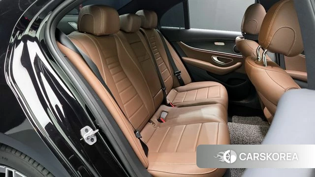 Mercedes-Benz E-Class W213 2023 Черный из Кореи, фото 3