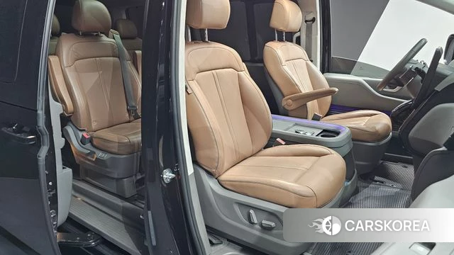 Hyundai Staria 2024 Черный из Кореи, фото 3
