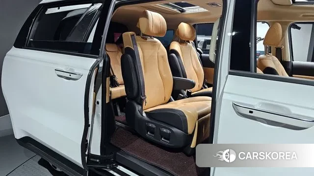 Kia Carnival 4th generation 2023 Белый из Кореи, фото 3