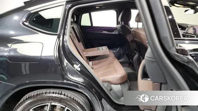 BMW X4 (G02) 2024 Черный из Кореи, фото 3