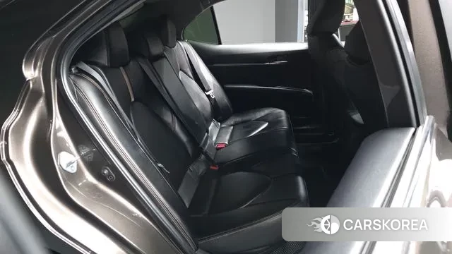 Toyota Camry (XV70) 2021 Коричневый из Кореи, фото 3