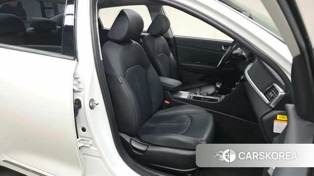 Kia The New K5 Hybrid 2nd generation 2019 Белый из Кореи, фото 3