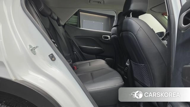 Hyundai Venue 2022 Белый из Кореи, фото 3