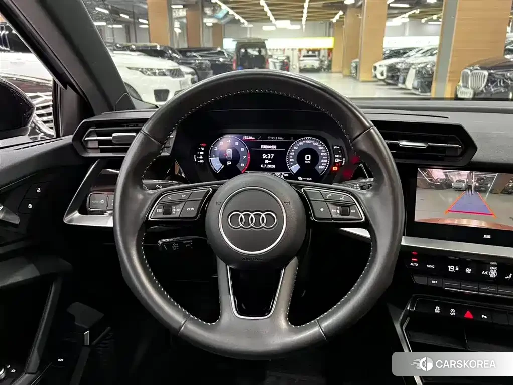 Audi A3 2021 Silver/gray из Китая, фото 3