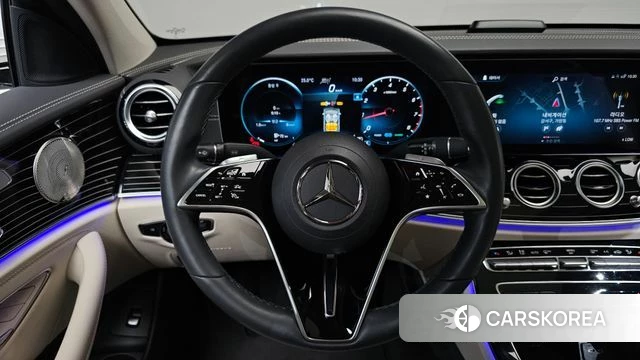 Mercedes-Benz E-Class W213 2023 Белый из Кореи, фото 3