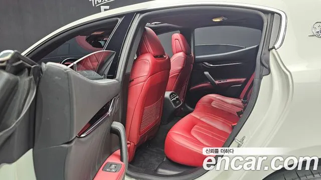 Maserati Ghibli id 2697608 из Кореи 3