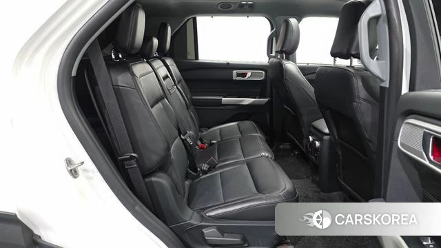 Ford Explorer 6th Generation 2021 Белый из Кореи, фото 3