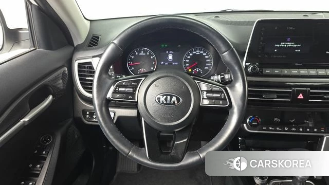 Kia Seltos 2021 Белый из Кореи, фото 3