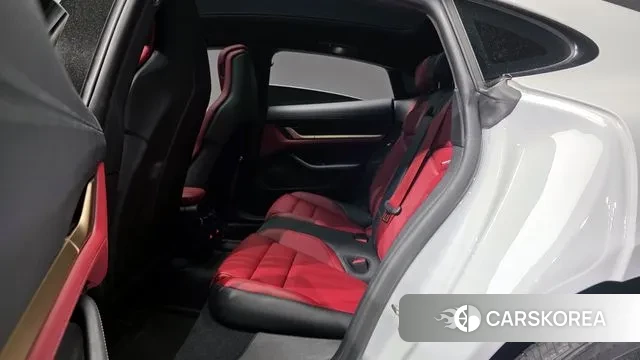 Porsche Taycan 2023 Белый из Кореи, фото 3