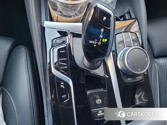 BMW 5 Series (G30) 2021 Черный из Кореи, фото 3