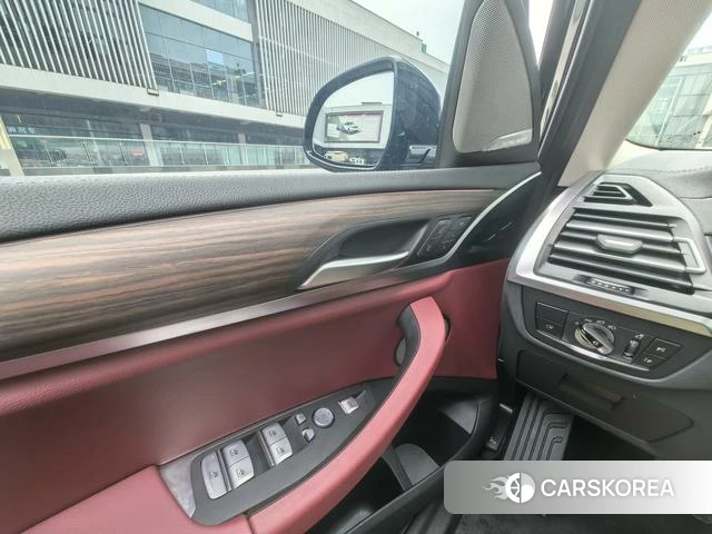 BMW X3 2022 Черный из Китая, фото 3
