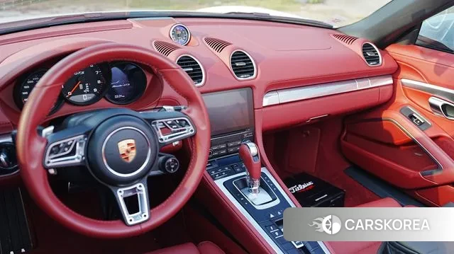 Porsche 718 Boxster 2023 Белый из Кореи, фото 3