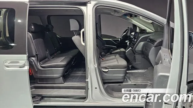 Hyundai Staria 2022 Серебряный из Кореи, фото 3