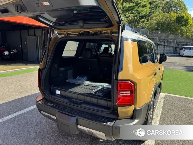 Toyota Landcruiser 2025 Цвет тростника из Кореи, фото 3