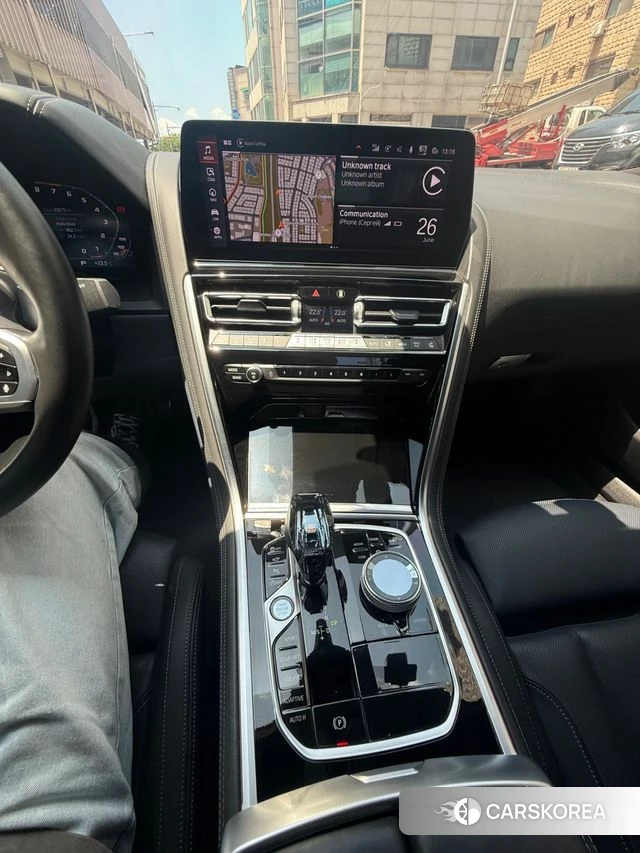 BMW 8 Series (G15) 2024 Черный из Кореи, фото 3