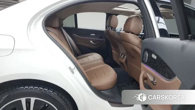 Mercedes-Benz E-Class W213 2020 Белый из Кореи, фото 3