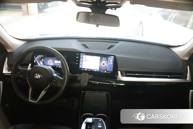 BMW X1 2024 Серебристо-серый из Китая, фото 3