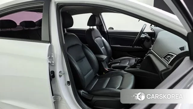 Hyundai Avante AD 2018 Белый из Кореи, фото 3