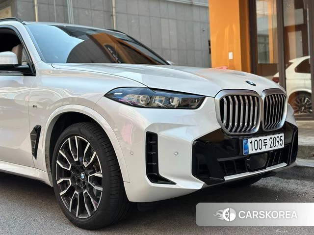 BMW X5 (G05) 2025 Белый из Кореи, фото 3